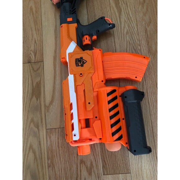 NERF N-Strike Elite Demolisher 2 in 1 Blaster - Picture 7 of 11